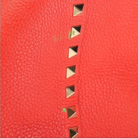 Valentino Rockstud Medium Trapeze Tote Red Leather Studded Luxury Designer - Picture 7 of 7